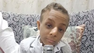 طوله 70 سم.. كوكسال بابا المنيا يستغيث: نفسي أعيش حياة طبيعية.. وبفرح بمحبة الناس ليا | بث مباشر