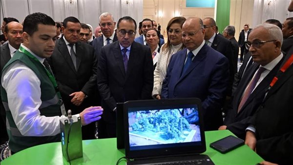 رئيس الوزراء ووزير