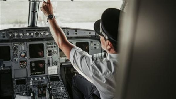 طيار - تعبيرية