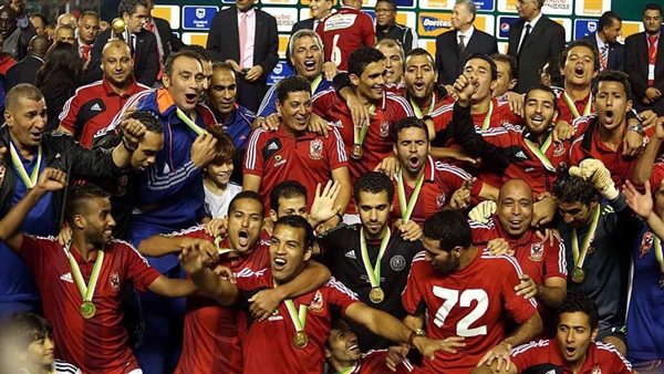 الأهلي بطل دوري أبطال