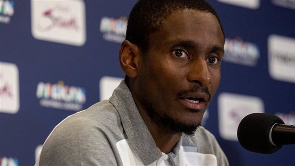 رولاني موكوينا المدير