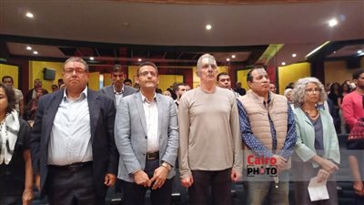 بكاء وتأثر محمود حميدة خلال إلقاء أبيات شعر عن فلسطين: تمنيت أكون في صفوف المحاربين