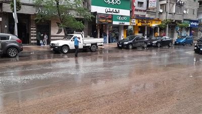 مصحوبة بالبرق والرعد.. أمطار غزيرة تضرب الجيزة والطريق الدائري | بث مباشر