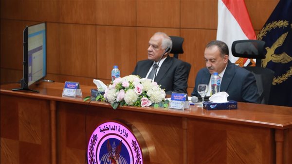 محافظ الجيزة ومدير