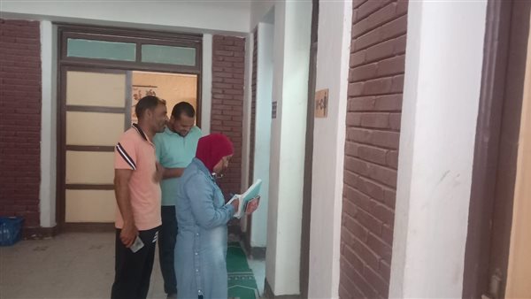 لجنة تتفقد اللجان