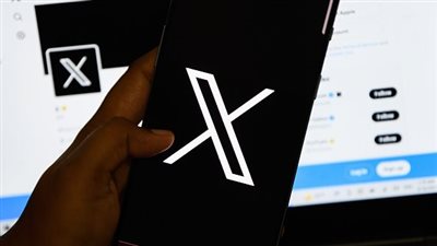 اطلعوا برا.. مستخدمو إكس يسخرون من رواد فيسبوك وإنستجرام بعد تعطلهما