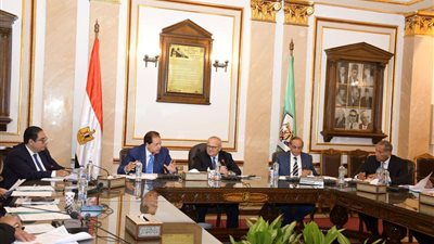 مجلس أمناء مستشفى 500 500 يناقش آخر تطورات تنفيذ المشروع