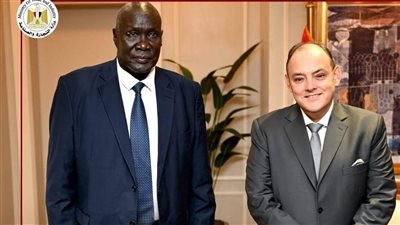 وزير التجارة يستقبل نظيره الجنوب سوداني لمناقشة تعزيز العلاقات الاقتصادية بين البلدين
