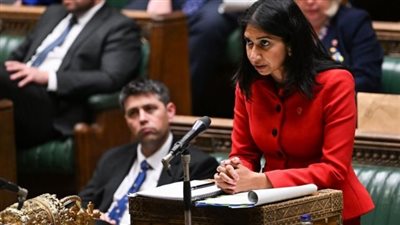 بعد إساءتها للمظاهرات الداعمة لغزة.. إقالة وزيرة داخلية بريطانيا من منصبها | بث مباشر