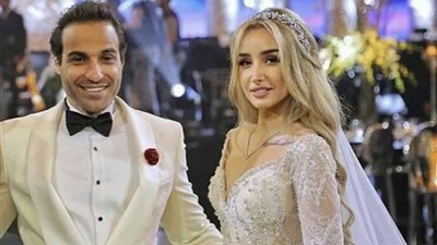 مصدر مقرب يكشف حقيقة انفصال أحمد فهمي وهنا الزاهد