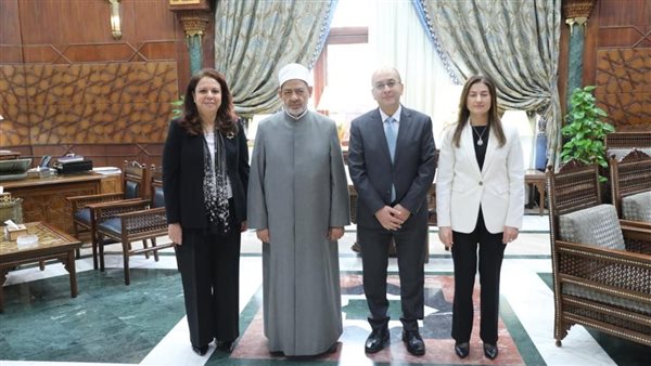 شيخ الأزهر يستقبل