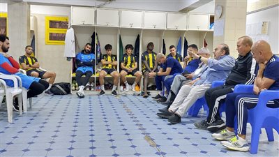 رئيس نادي المقاولون يجتمع بالجهاز واللاعبين.. و4 وديات تجهز الذئاب خلال التوقف
