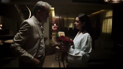 حكاية روحي فيك الحلقة 7 | فراس سعيد يصالح زوجته.. وعائشة بن أحمد تكشف مخاوفها لصديقتها 