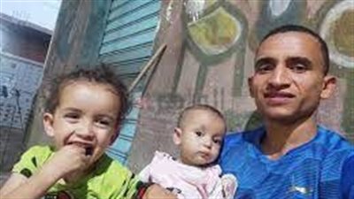 لاعب بالفيوم يتلقى خبر وفاة نجله من الجمهور خلال مباراة كرة قدم | بث مباشر 