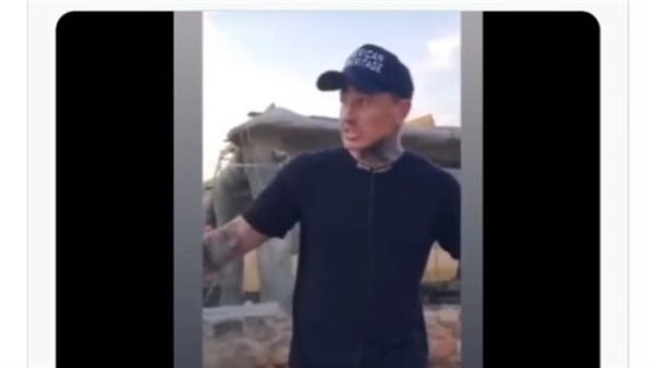 السائح الأجنبي