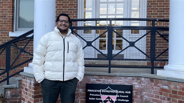 باحث مصري بأمريكا