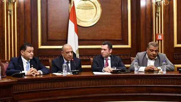 اجتماع لجنة الصناعة