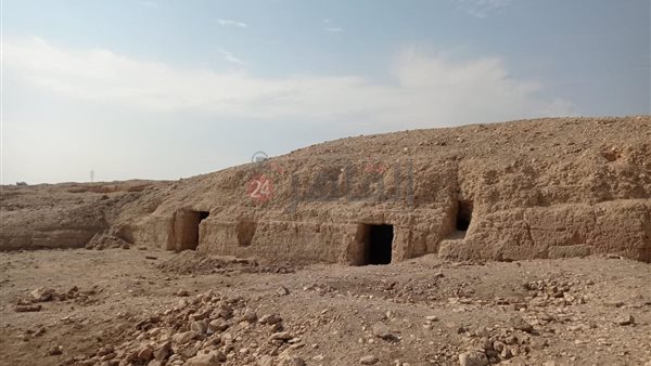 طواقي فرعون في جبال