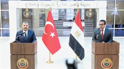 مصادر: نقل 27 فلسطينيا مريضا بالسرطان من معبر رفح إلى تركيا للعلاج | خاص