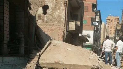 انهيار منزل من 3 طوابق في الشرقية | تفاصيل