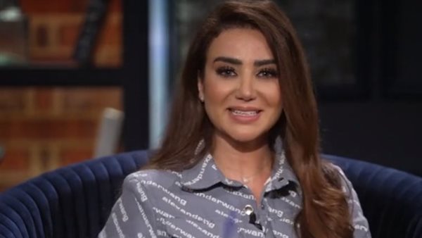 الإعلامية نورين شحاتة