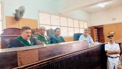 عض شخص لحد ما قطع حتة من صباعه.. الحكم بالسجن لمدة عام لعاطل بكفر الشيخ 