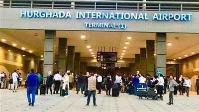 الغردقة ومرسى علم يستقبلان 17 ألف سائح على مدار ساعات اليوم