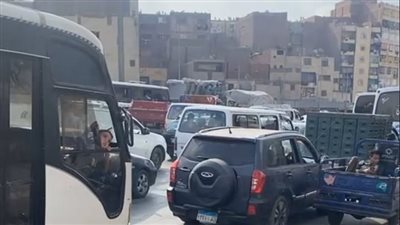 شلل مروري بدائري الجيزة.. وتعطل الحركة المرورية بسبب أعمال الإنشاء | بث مباشر
