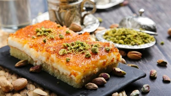 مكونات البسبوسة بالقشطة..