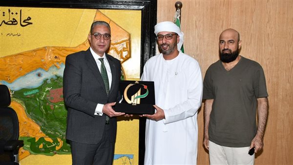 محافظ الفيوم يستقبل