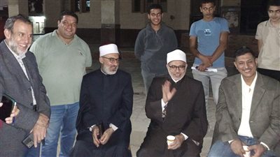 تشمل 12 شاحنة.. رئيس جامعة الأزهر يودع قافلة المساعدات الإنسانية للأشقاء في غزة