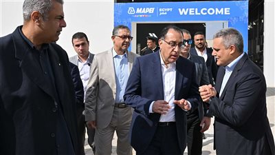 رئيس الوزراء: سندعم كل مصنع ينتج محليًا ويقلل من الاستيراد