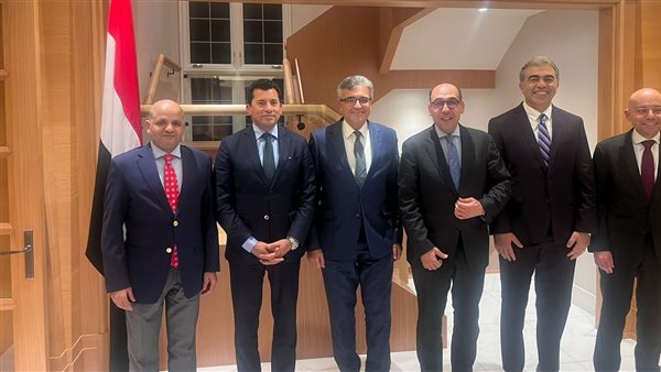 لقاء وزير الرياضة