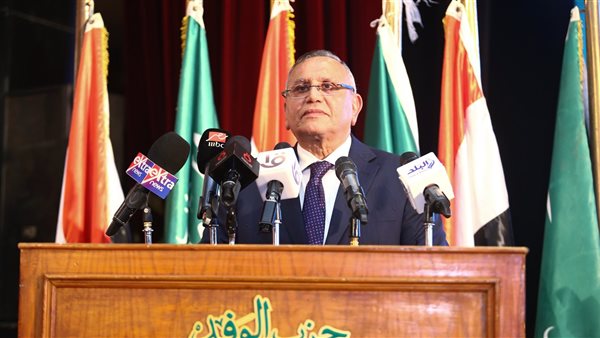  الدكتور عبد السند