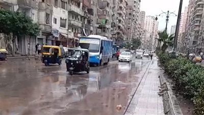 بالتزامن مع نوة المكنسة.. أمطار غزيرة ورياح في الإسكندرية وبورسعيد | بث مباشر