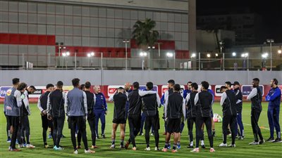 الأهلي يحدد موعد انتظام لاعبيه الدوليين قبل لقاء ميدياما في دوري أبطال إفريقيا