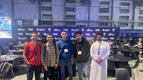 مشاركة طلاب جامعة