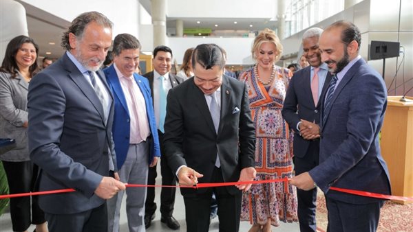 افتتاح المعرض