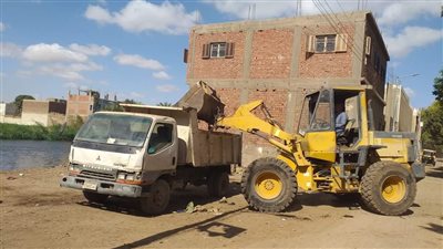 لتوفير بيئة نظيفة للمواطنين.. حملات مكثفة للنظافة ودعم منظومة الإنارة بـ 6 مراكز بالمنيا