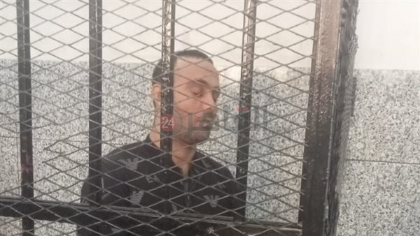 تأجيل محاكمة 3 متهمين