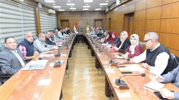 اجتماع محافظ الدقهلية