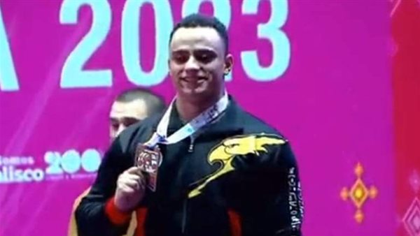 اللاعب محمد عبد المنعم