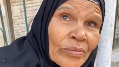 قصة كفاح مسنة تبيع لقمة القاضي: بشقى على عيالي من 35 سنة عشان ما نمدش إيدينا لحد | بث مباشر