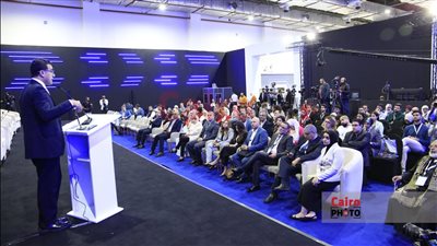 انطلاق ندوة عن الذكاء الاصطناعي بالتعليم في جناح مدرستنا بالمعرض الدولي للتكنولوجيا | بث مباشر