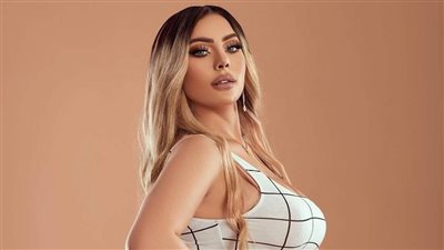 بعد تجديد حبسها.. أول طلب للراقصة حورية من داخل محبسها