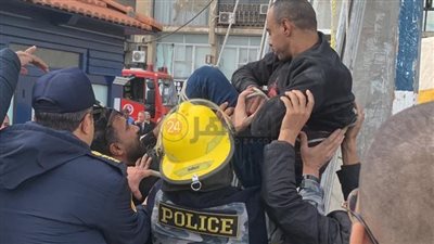 الحماية المدنية تنقذ شخصًا حاول إنهاء حياته قفزًا من أعلى برج مراقبة ببورسعيد 