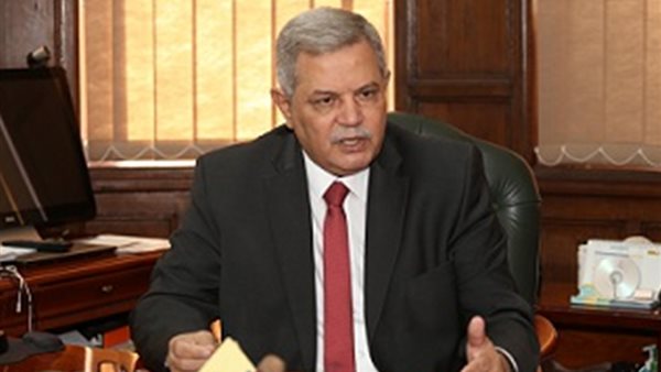 رئيس الشركة القابضة