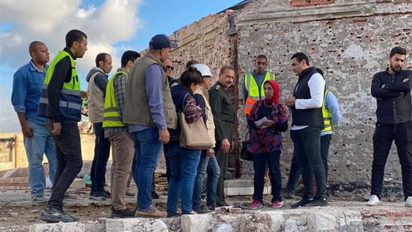 مسؤولى الآثار يتفقدون