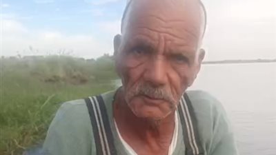 شغال بقالي 40 سنة.. الحاج عطا أكبر صياد ببني سويف: لازم أتعب علشان آكل لقمة حلال | بث مباشر