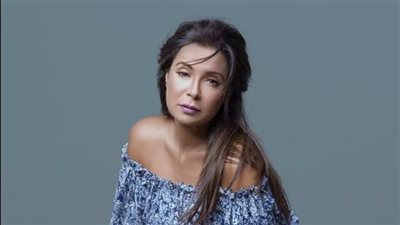 أميرة العايدي عن أحداث غزة: والدتي فلسطينية ودخلت في حالة اكتئاب.. ومفيش دين يقبل باللي بيحصل